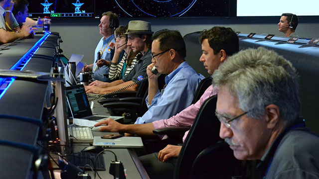 Insight's team in Mission Control